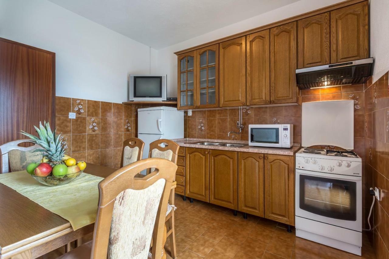 Apartmani Bezma Bol Luaran gambar