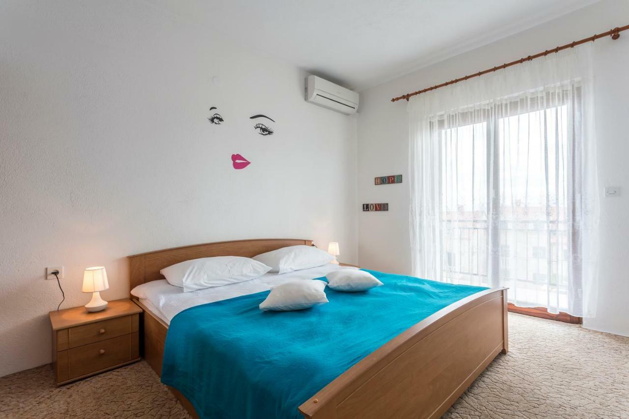 Apartmani Bezma Bol Luaran gambar